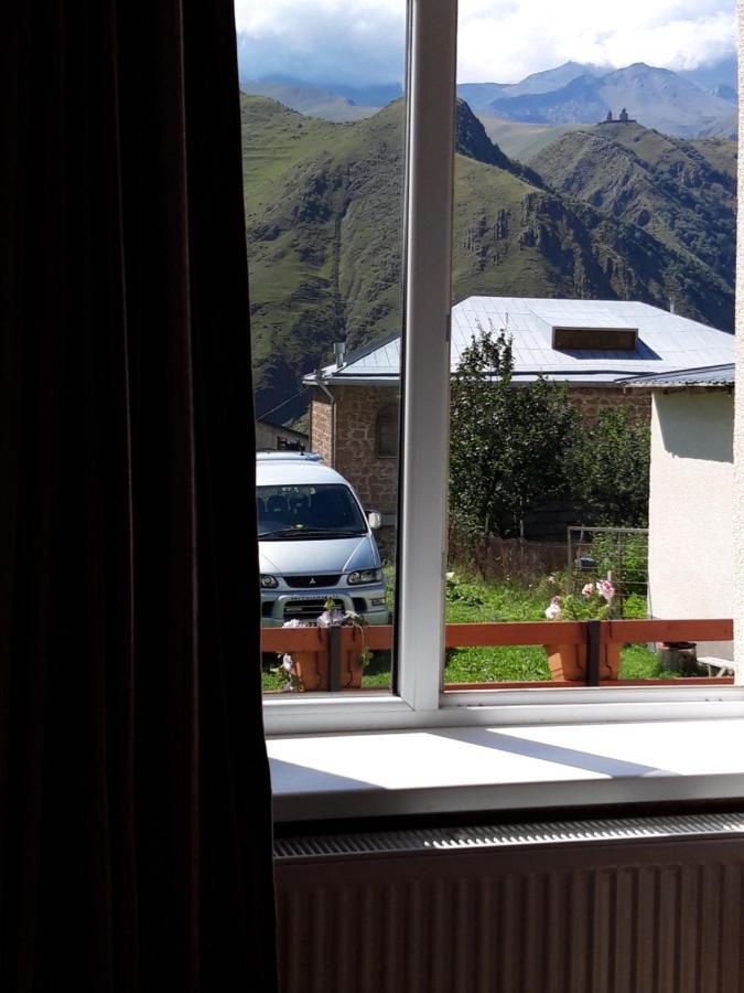 Guest House Elguja Qushashvili คัซเบกี ภายนอก รูปภาพ